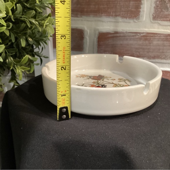 🟠 Vintage - Rare - Beautiful Painted Butterflies Designed Ashtray - Unique - Picture 9 of 9